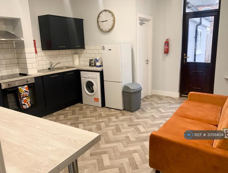 1 bedroom in Cotesheath Street, Stoke-On-Trent, ST1 (#3058404)