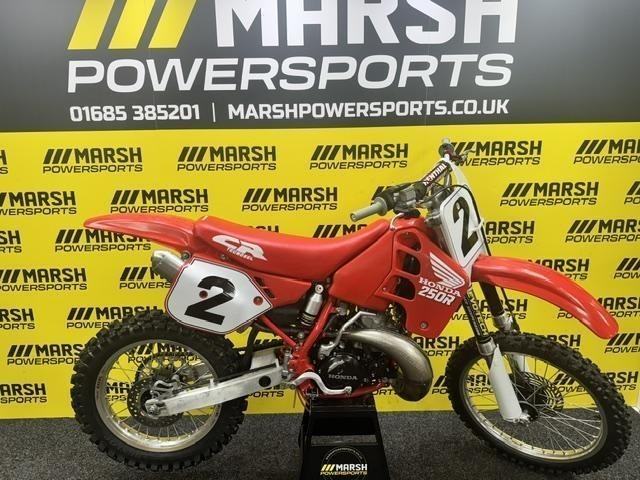Honda CR 250 1989 Model,  Very Very Nice Exanple !!