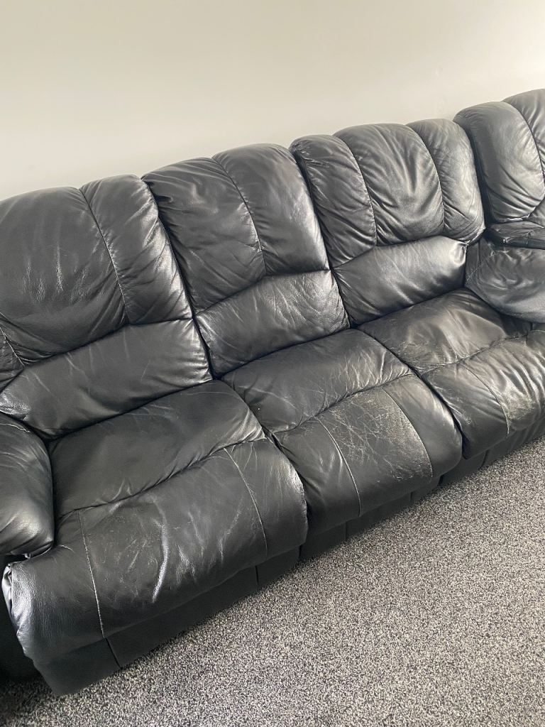Black leather 3 + 2 sofas