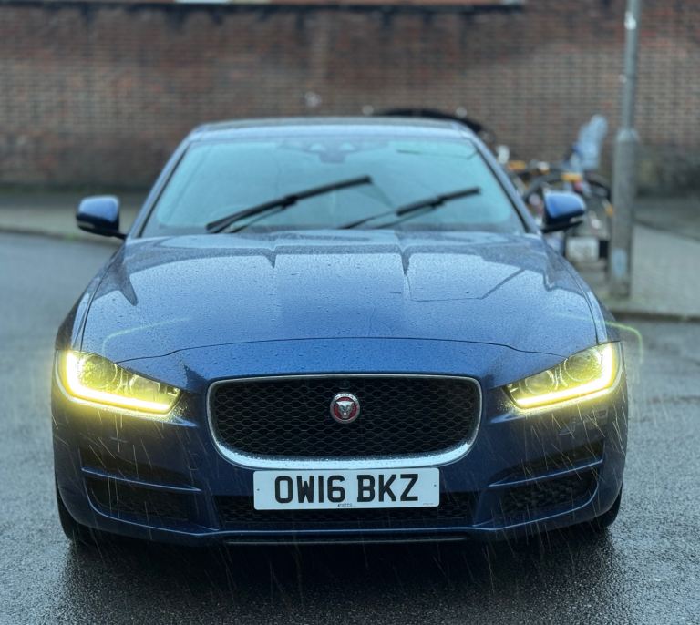Jaguar XE R sport