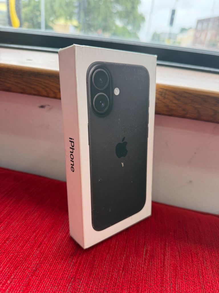 Apple iPhone 16 Black 128gb Brandnew sealed 1 year warranty with receipt 