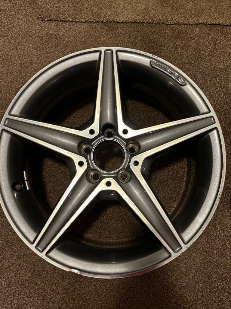Mercedes AMG 7.5 J x 18 Borbet Wheel Rim