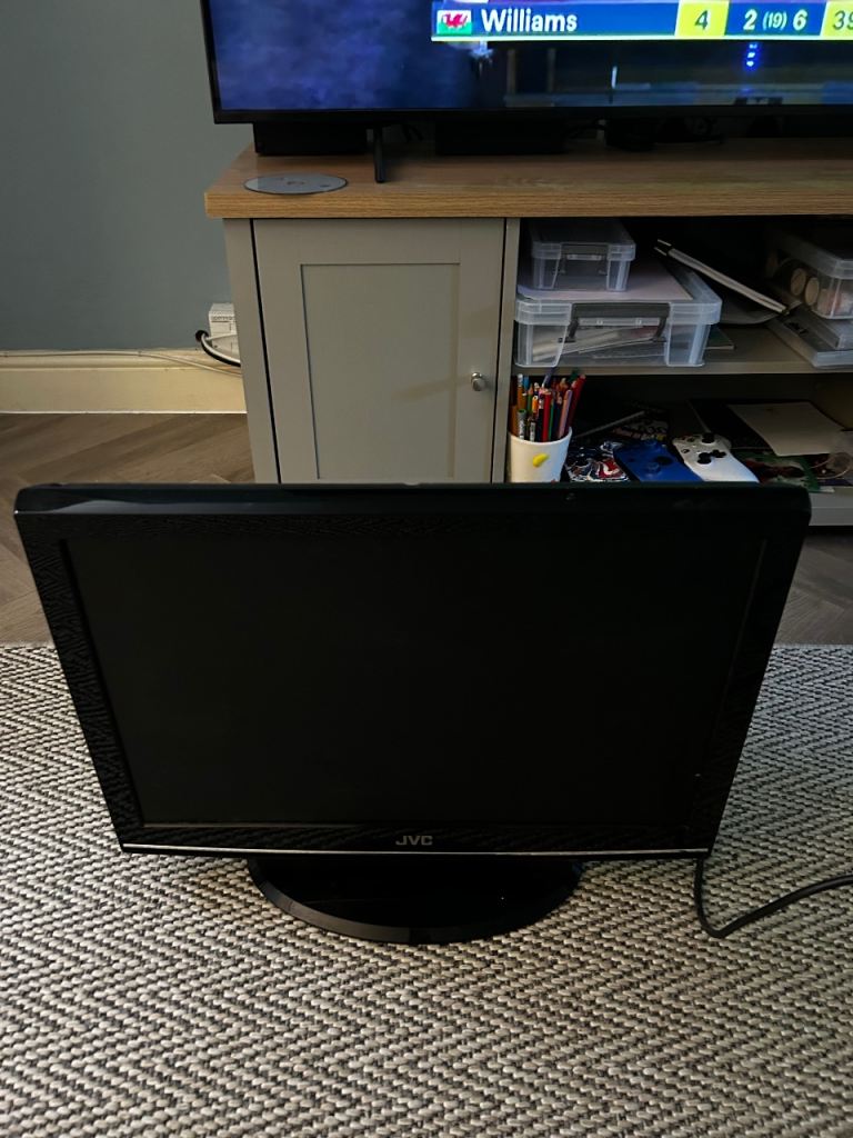JVC 22”TV with built in dvd player 