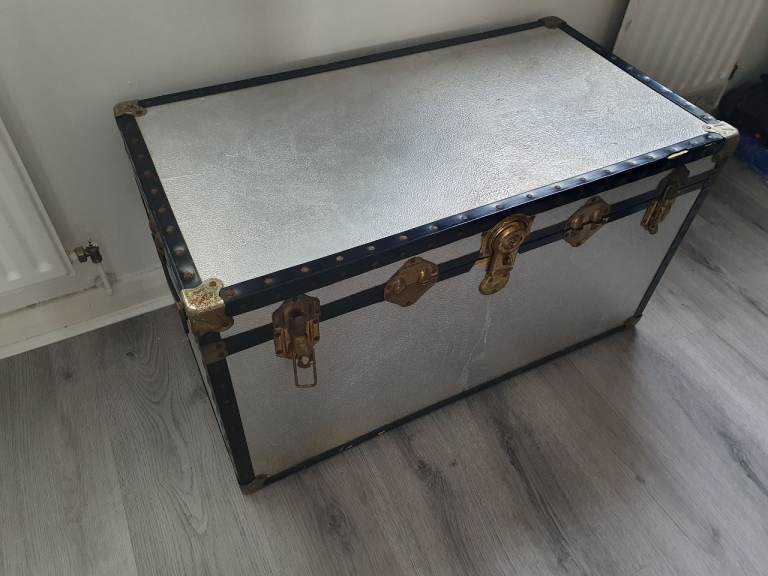 Storage chest / trunk. Delivery available for a fee.