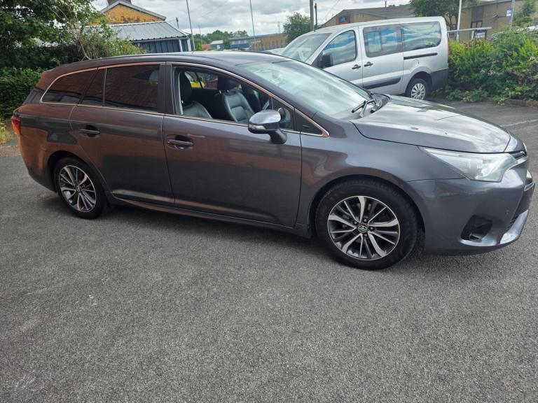 2017 Toyota Avensis 2.0D Business Edition Plus 5dr ESTATE Diesel Manual