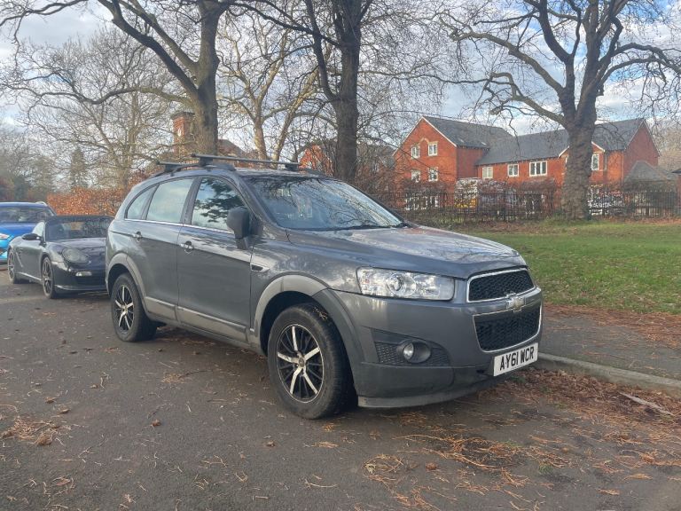 2012MY Chevrolet Captiva 7 seater (Vauxhall antara Zafira, Ford Kuga s-max alternative)