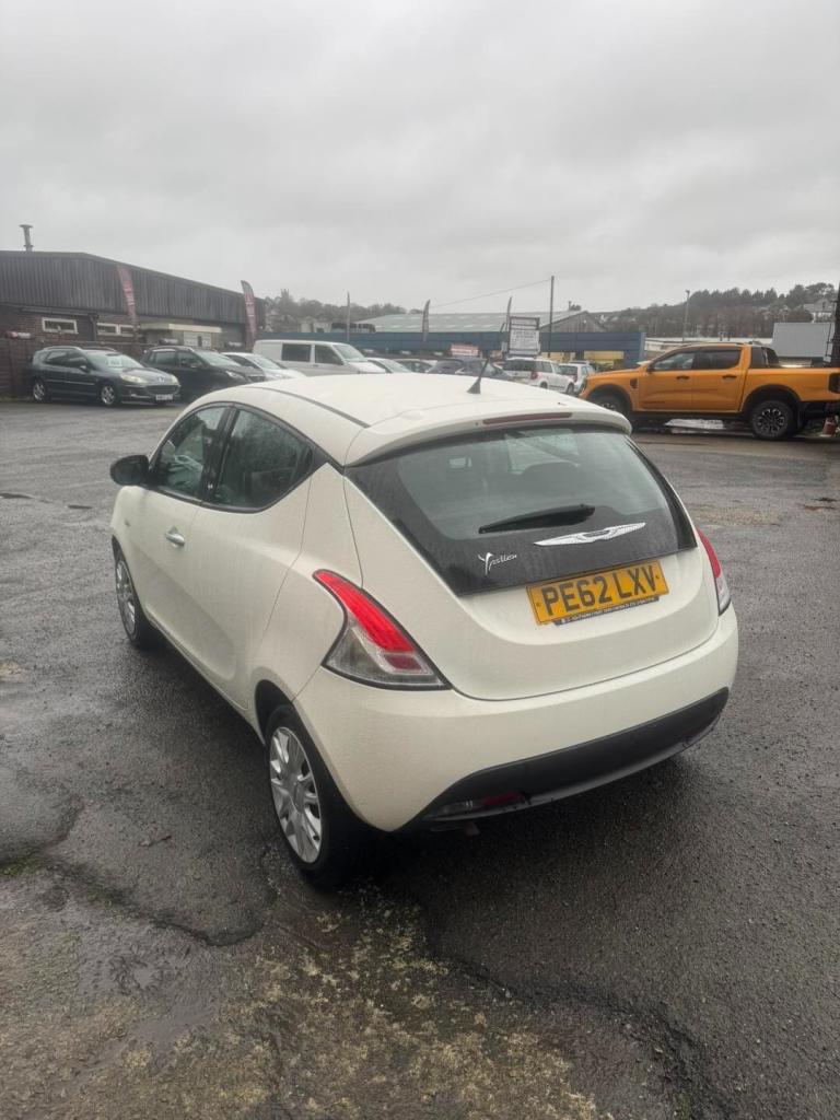 2012 Chrysler Ypsilon 1.2 S 5dr HATCHBACK Petrol Manual