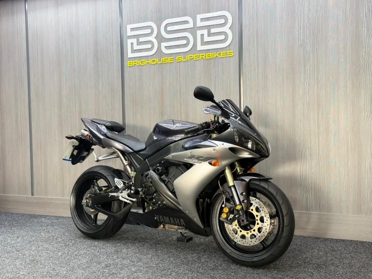 2004 04 Yamaha YZF R1 1000 04 
