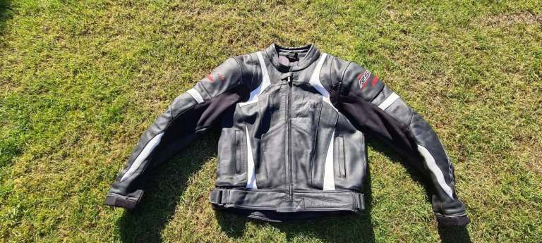 Men's Two Piece RST Blade Motorcycle Leathers, zips together. 