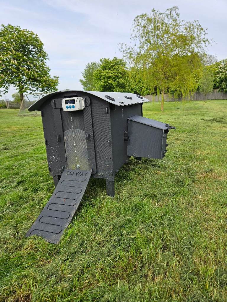 Solway Eco chicken hutch