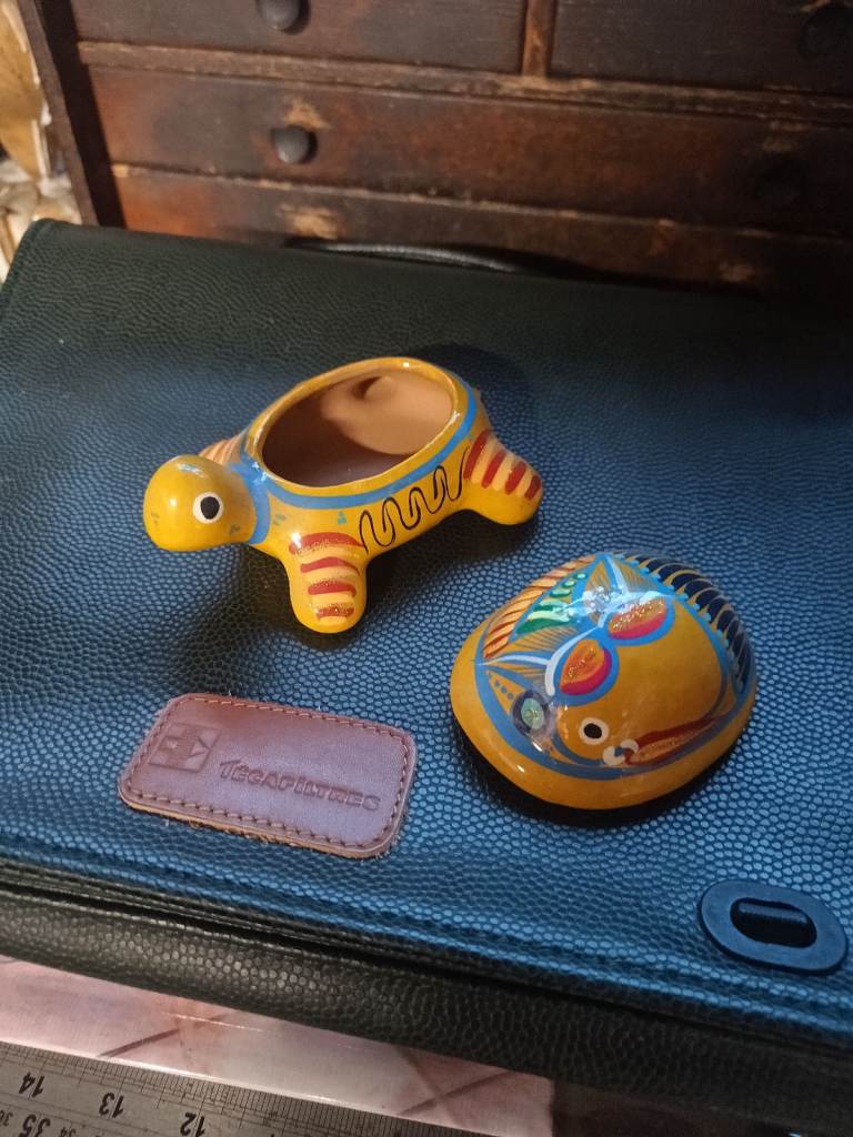 Genuine Hand Painted Mexican Talavera Turtle Trinket Box.