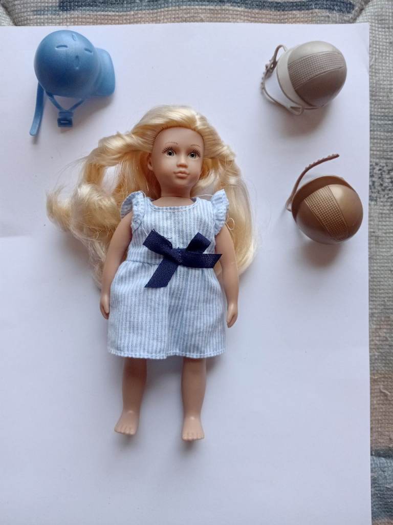 Lori Doll & Riding Hats