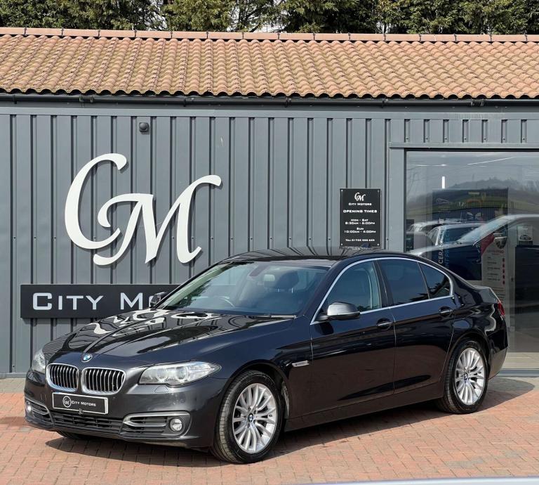 2015 BMW 5 Series 3.0 530d Luxury Auto 4dr Saloon Diesel Automatic