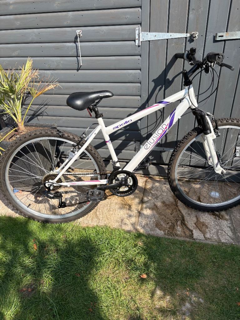 Apollo Elusion Mountain Bike – White