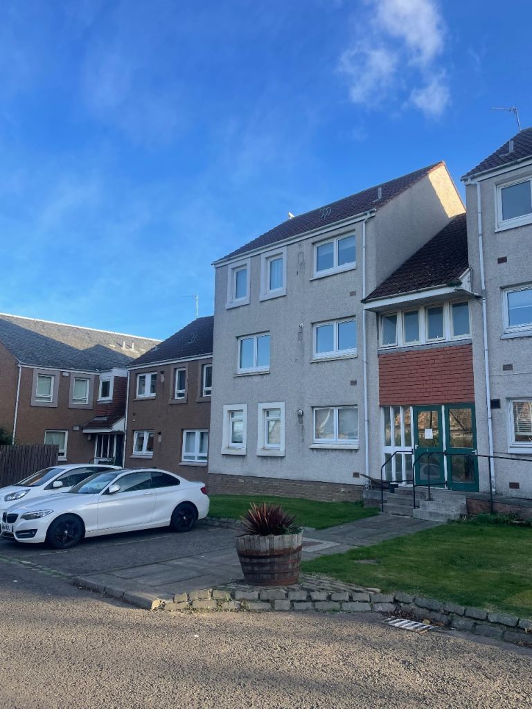 1 double bedroom flat