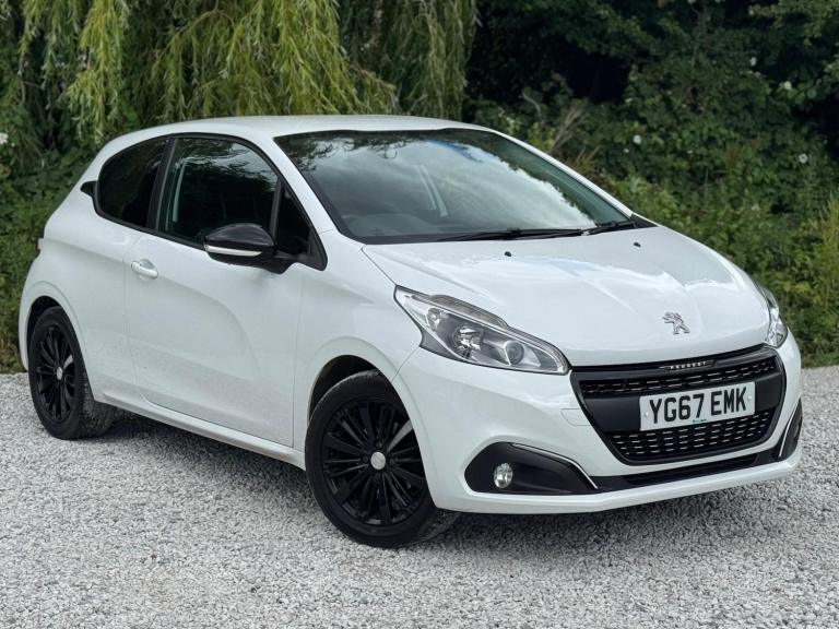 2017 Peugeot 208 1.2 PureTech Black Edition Euro 6 3dr HATCHBACK Petrol Manual