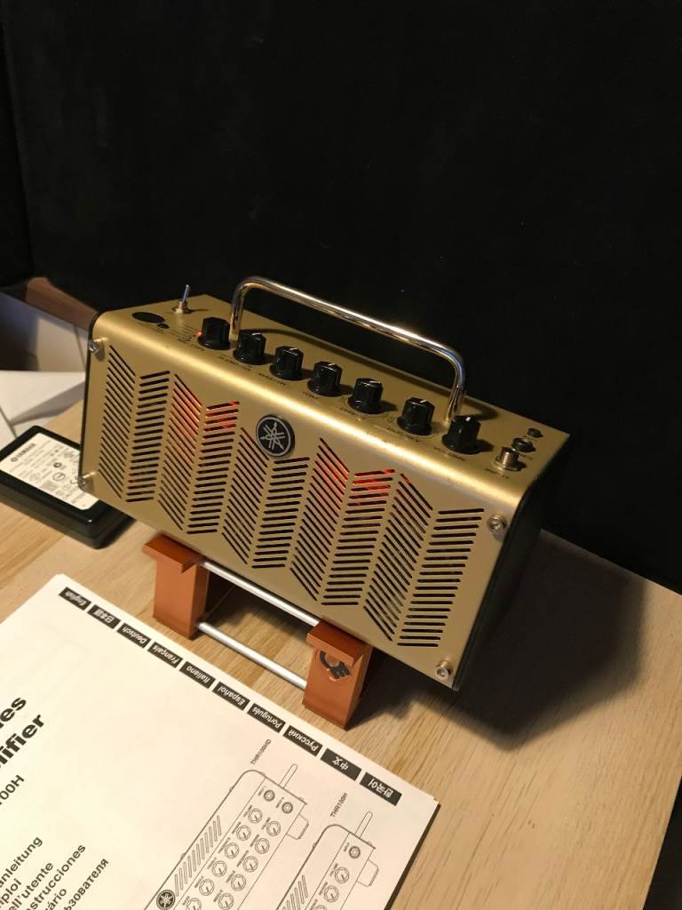 YAMAHA THR5A GUITAR AMPLIFIER