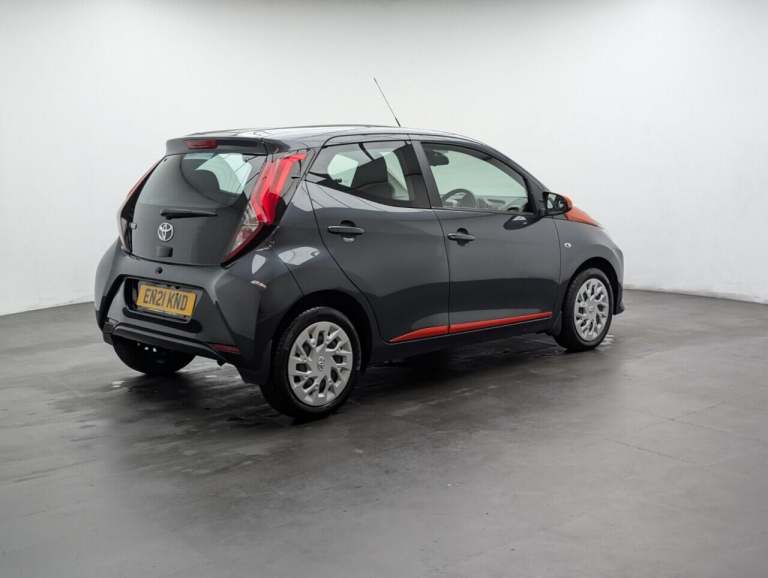 2021 Toyota AYGO 1.0 VVT-i x-play Hatchback 5dr Petrol Manual Euro 6 (s/s) (71 ps) - APPLE C HATC...