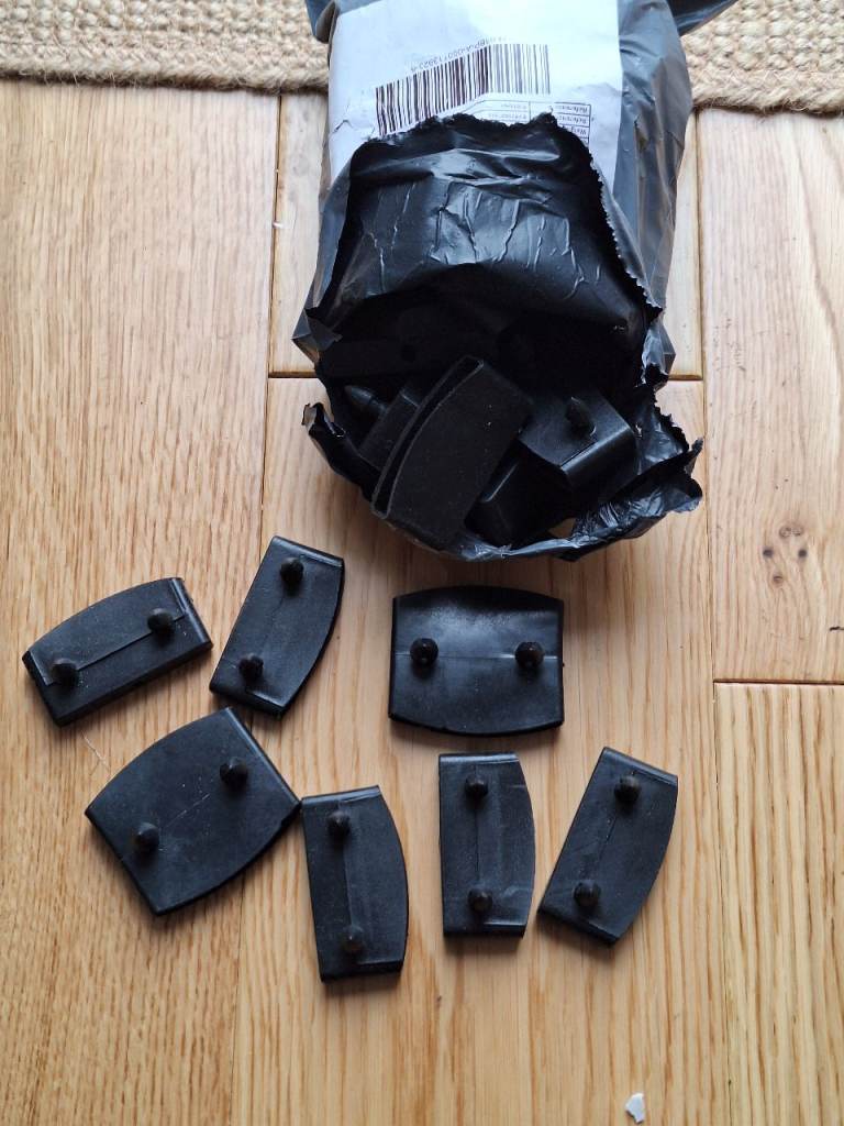 Free bedslat holders