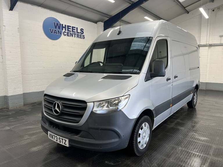 Mercedes-Benz Sprinter 2.0 315 CDI Premium Panel Van 5dr Diesel G-Tronic FWD L2 H2 Euro 6 (s/s) (...