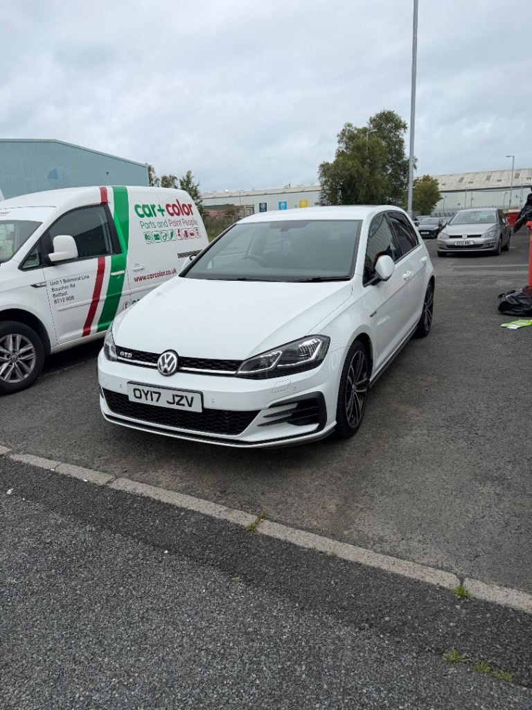 Volkswagen, GOLF, Hatchback, 2017, Manual, 1968 (cc), 5 doors