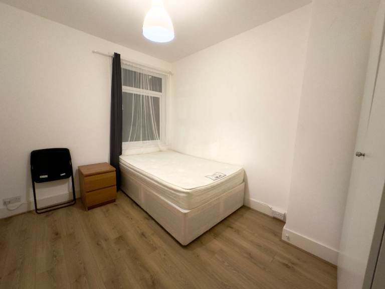 DOUBLE ROOM TO RENT IN FINSBURY PARK - BILLS INCLUDED 🔑