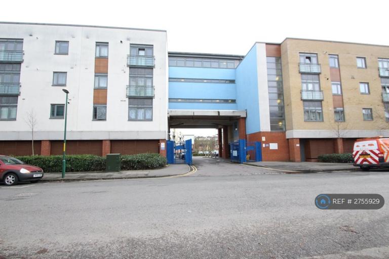 1 bedroom flat in Hart Street, Maidstone, ME16 (1 bed) (#2755929)