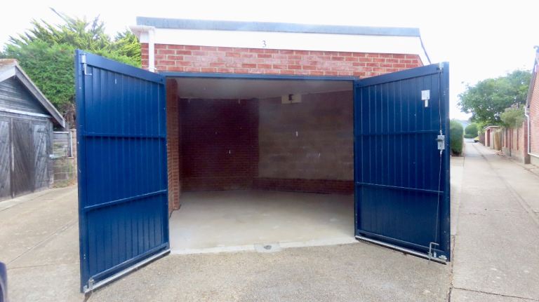 Extra Large Modern Garage 