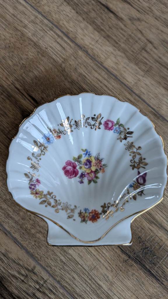 Vintage Martinroda Crown PM Porcelain Shell Trinket Dish