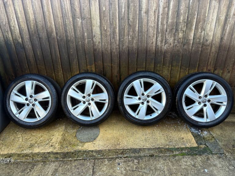17” Vauxhall Astra J 09-15 5x105 Alloy Wheels