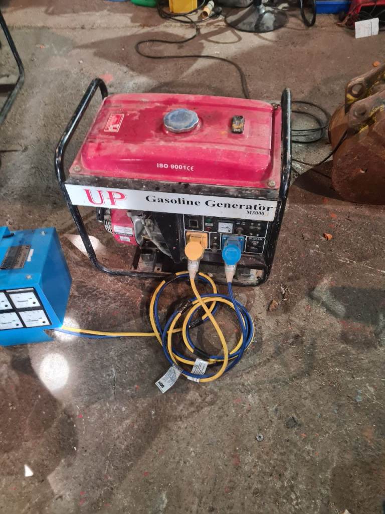 UP Gasoline Generator 