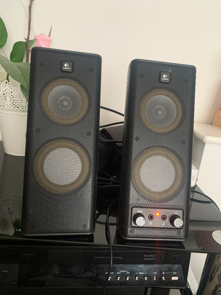 logitech  speakers