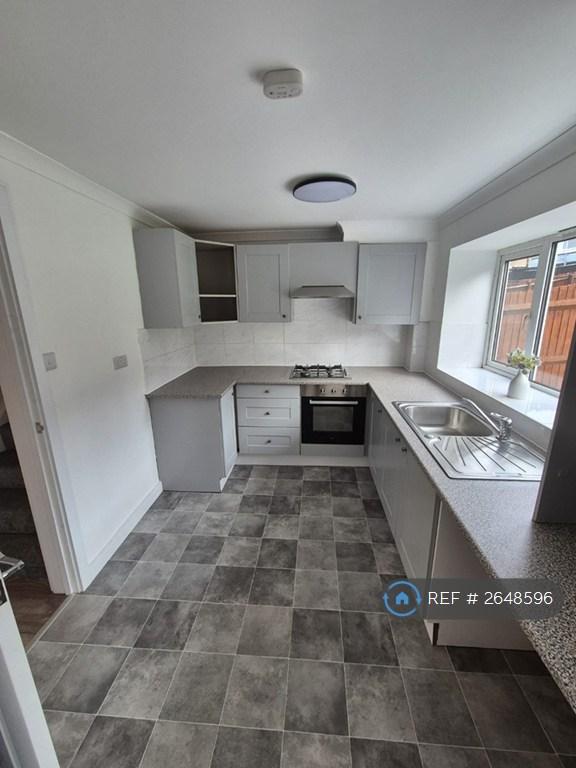 3 bedroom house in Counts Farm Road, Corby, NN18 (3 bed) (#2648596)