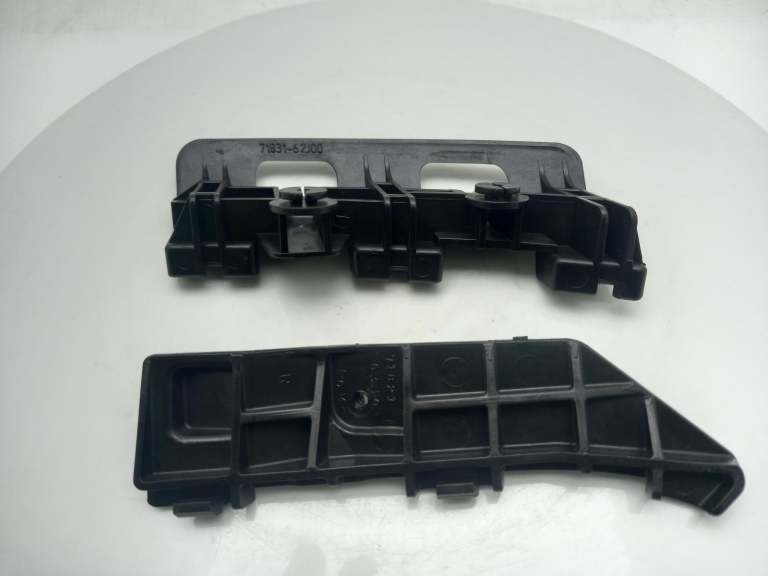 Suzuki Swift Front Bumper Bracket 2009 3 Door Hatchback 7183162j00