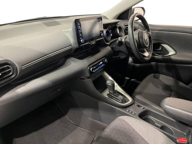 2022 Toyota Yaris 1.5 VVT-h Design Hatchback 5dr Petrol Hybrid E-CVT Euro 6 (s/s) (116 ps) Hatchb...