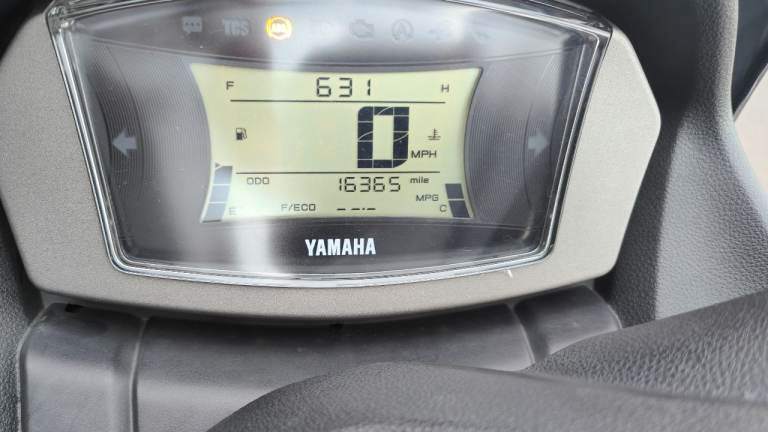 Yamaha NMAX 125 Scooter – Red, Good Condition