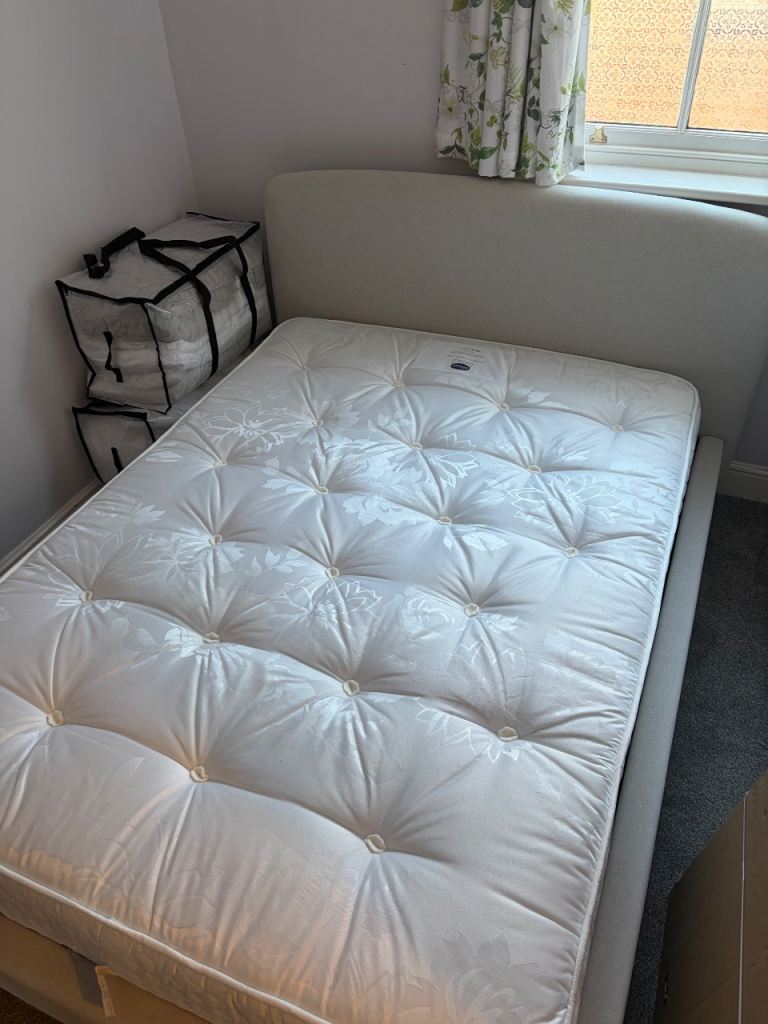 Double Mattress (Silentnight Pocket Essentials 600) – Like New