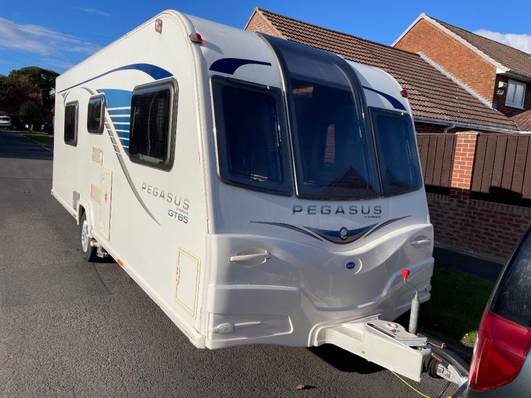 Bailey Pegasus Rimini 2014 , 4 berth with fixed single beds , end shower room