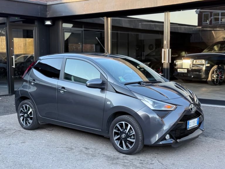 LEFT HAND DRIVE 2021 TOYOTA AYGO 1.0 VVT-i X-CLUSIV 16K MILES ITALIAN REG LHD