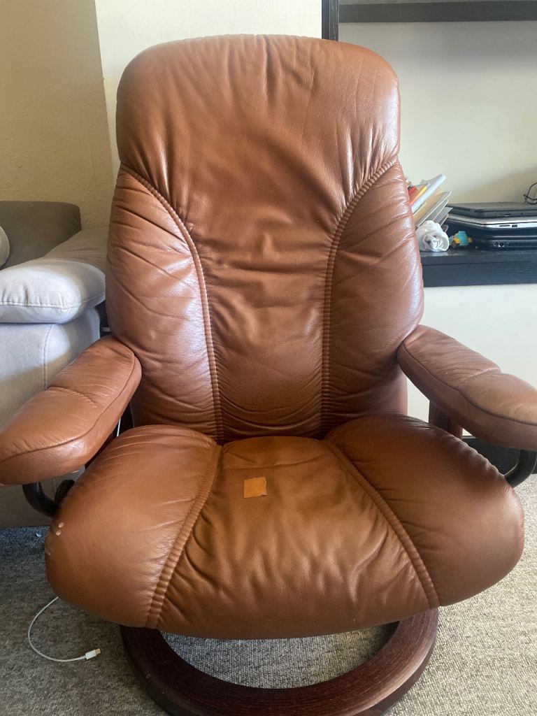 Reclinable arm chair 
