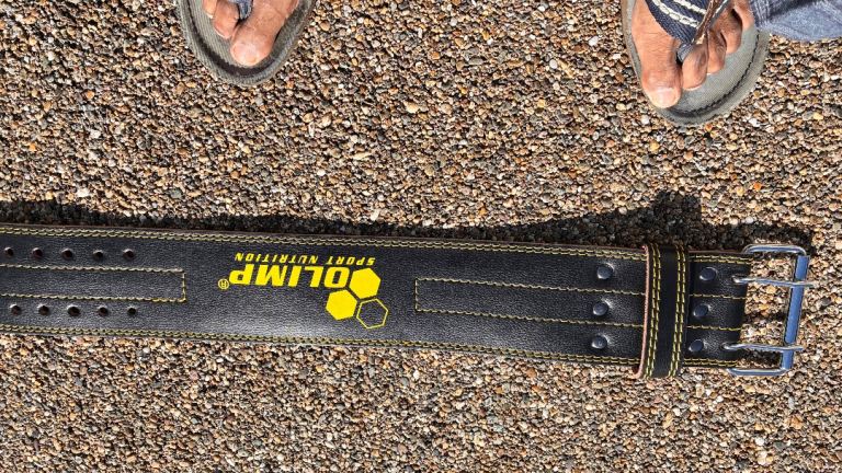 Weightlifting belt