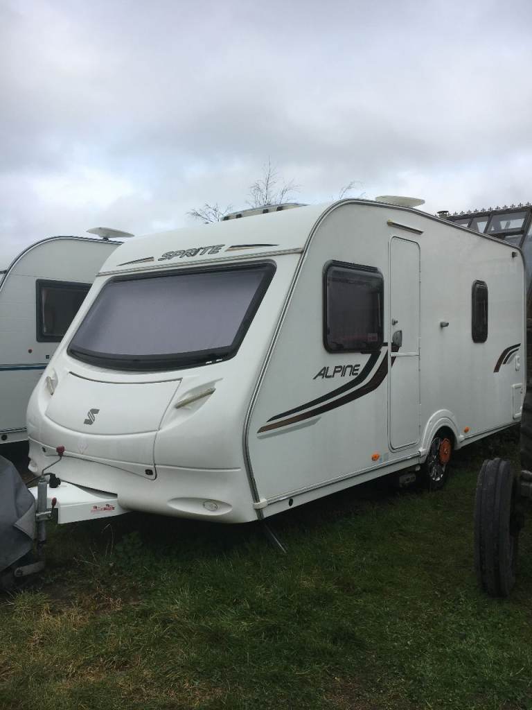 Sprite Alpine 2011 4 Berth Caravan with inflatable awning VGC