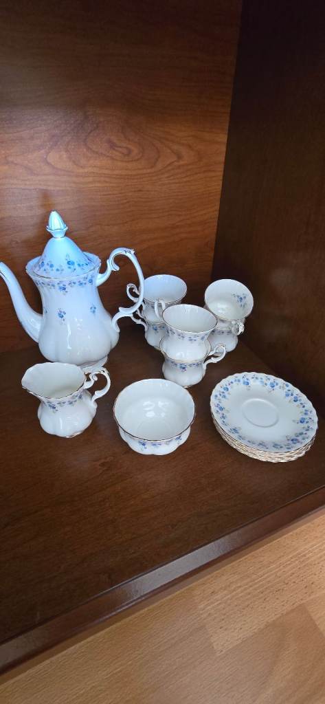 Vintage Royal Albert Coffee Service - Memory Lane