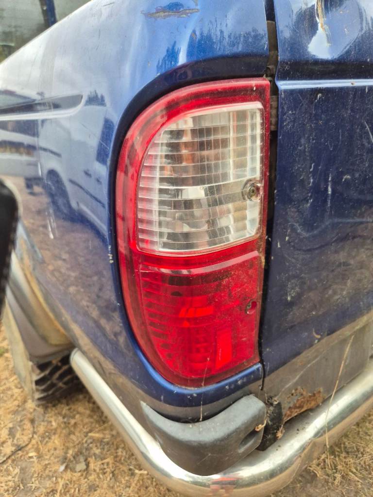 Ford ranger thunder rear light 2004 trucks parts