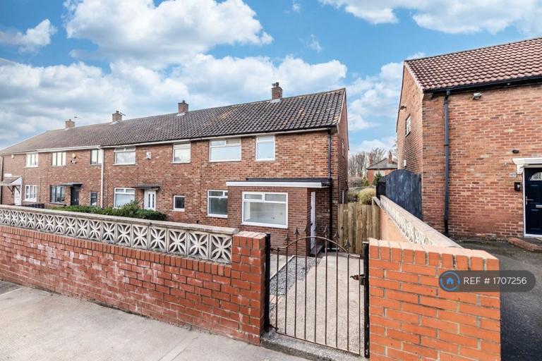 3 bedroom house in Woodbrook Avenue, Newcastle Upon Tyne, NE5 (3 bed) (#1707256)