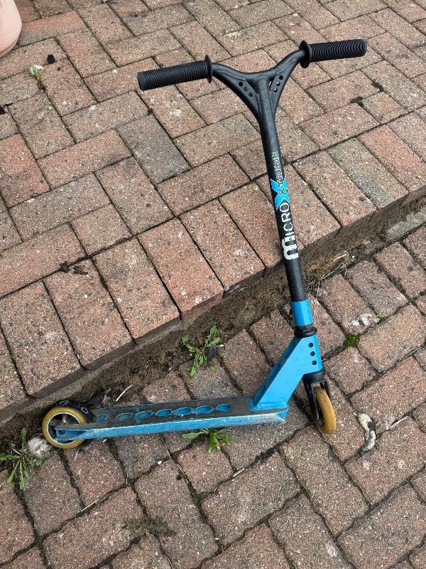 Micro X Pro Scooter – Blue FREE to collect 