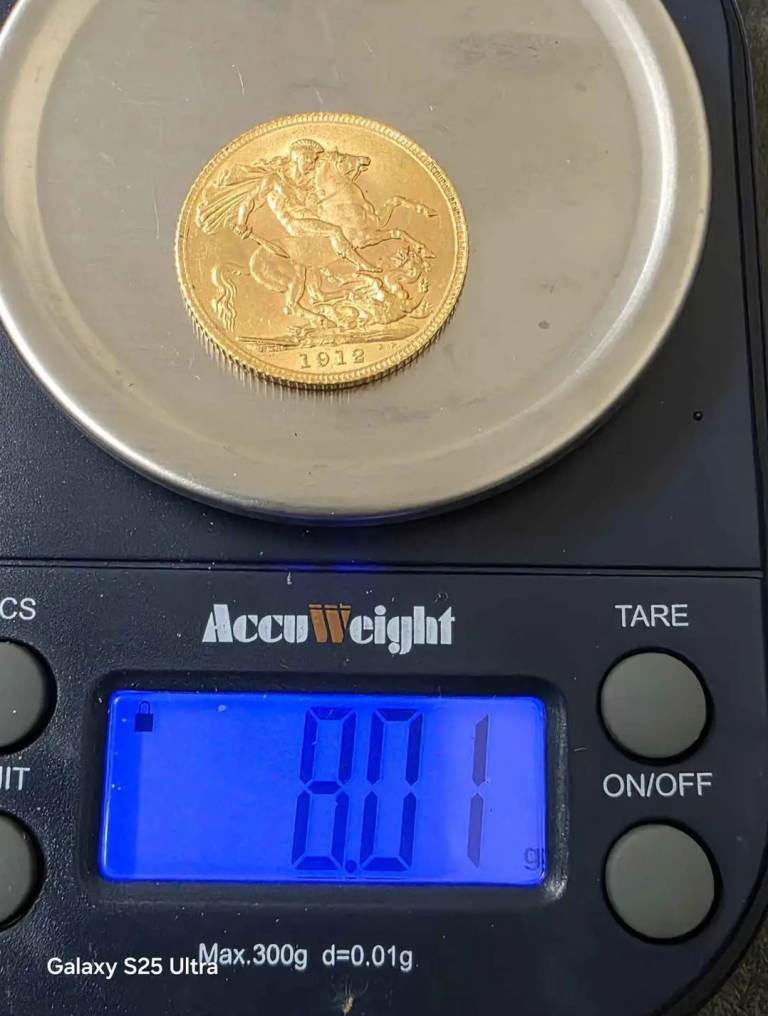 Gold sovereign coins 