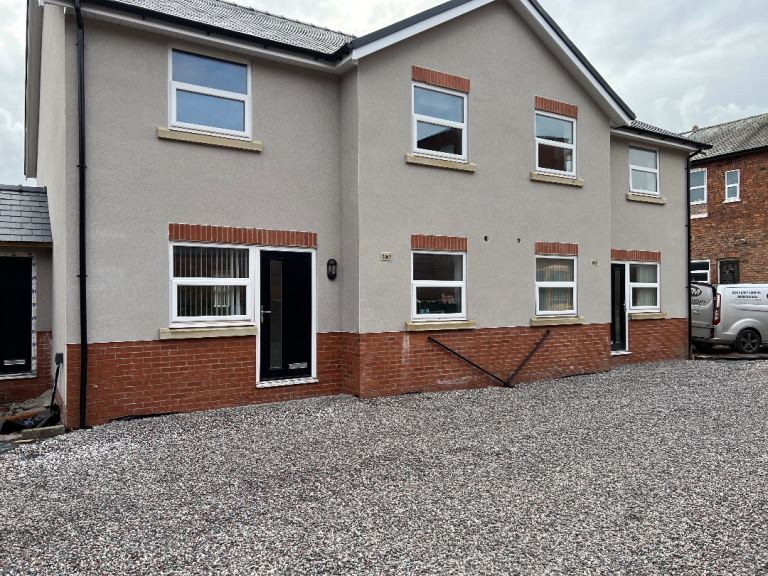 Flat to let