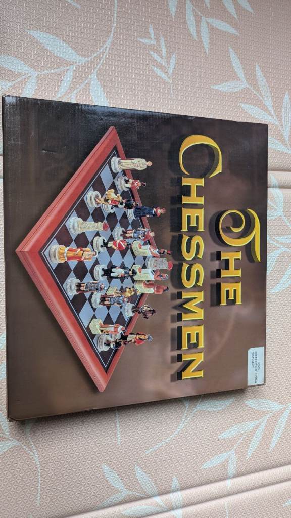 Napoleon chess set figurines 