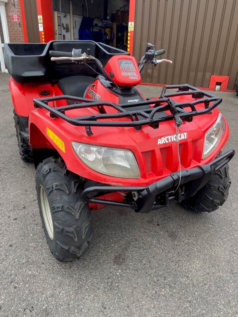 Arctic Cat Quad Bike 2012 700cc - Like New Condition